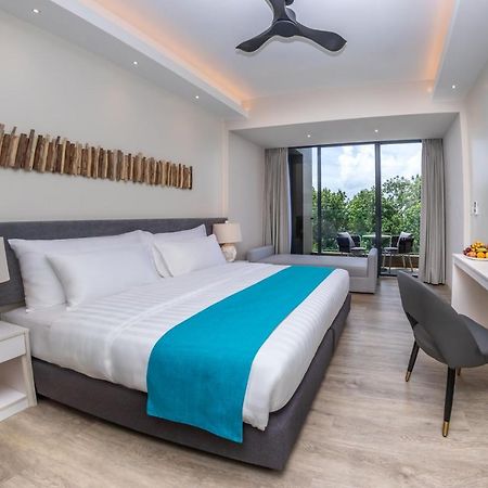 Sky Beach Maldives - Dhiffushi Buitenkant foto
