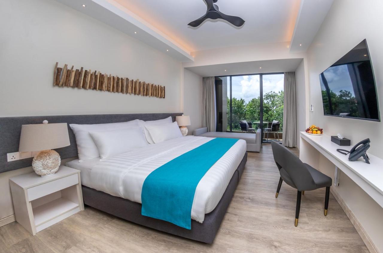 Sky Beach Maldives - Dhiffushi Buitenkant foto