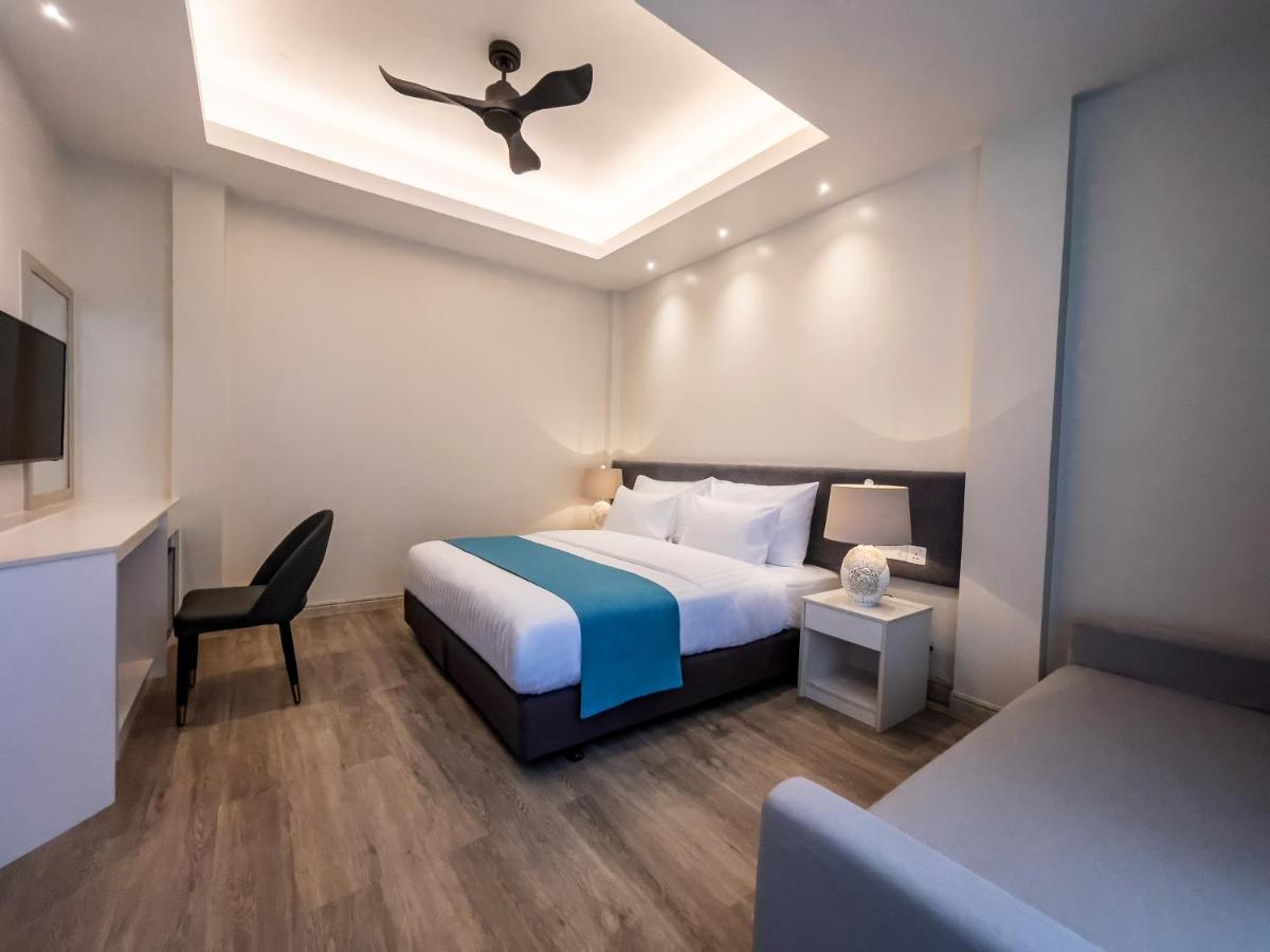 Sky Beach Maldives - Dhiffushi Buitenkant foto