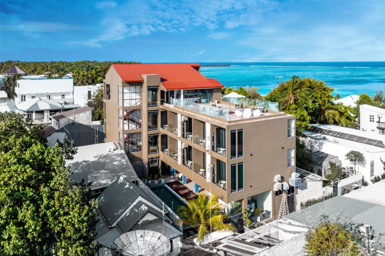 Sky Beach Maldives - Dhiffushi Buitenkant foto
