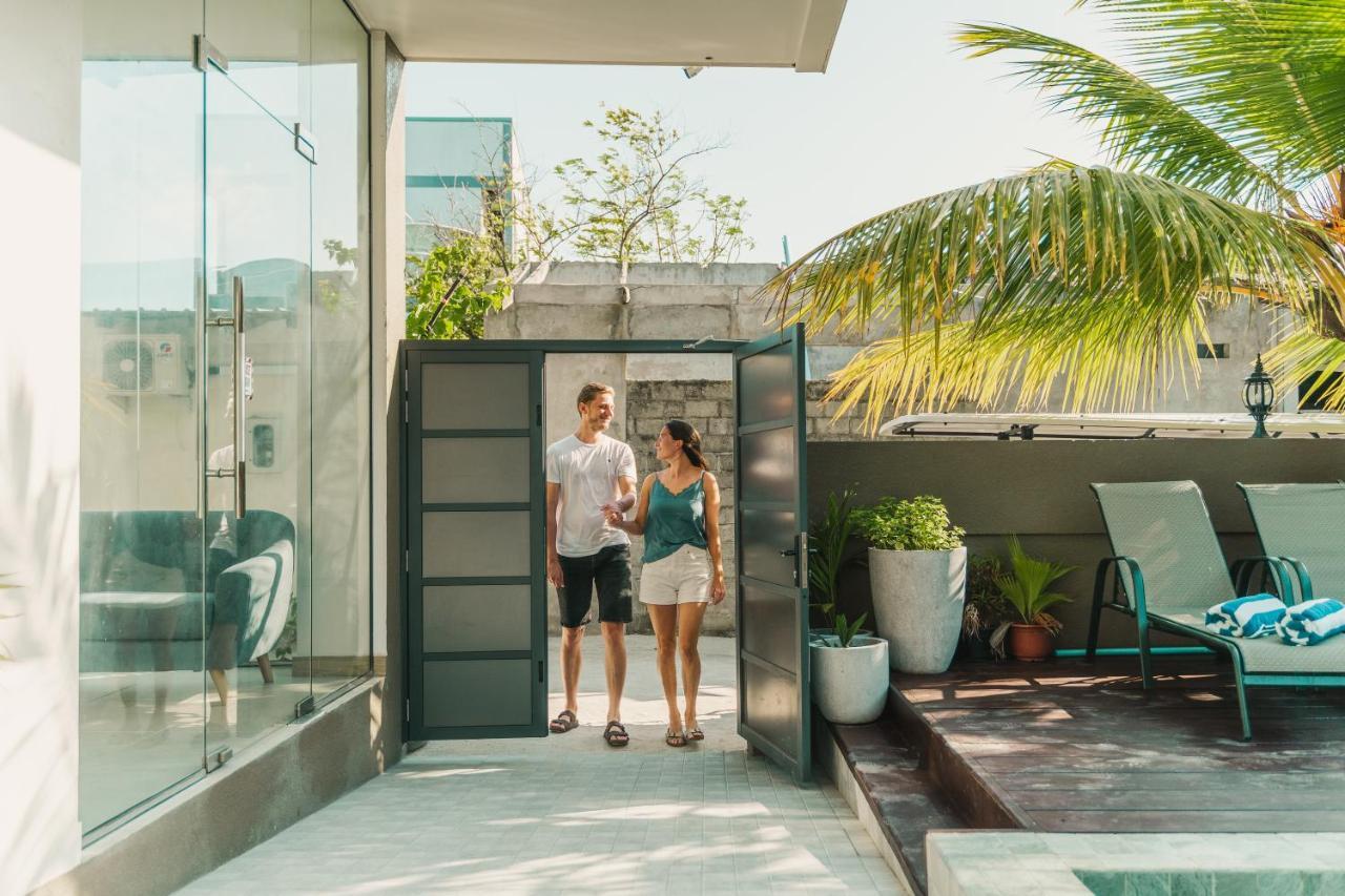 Sky Beach Maldives - Dhiffushi Buitenkant foto