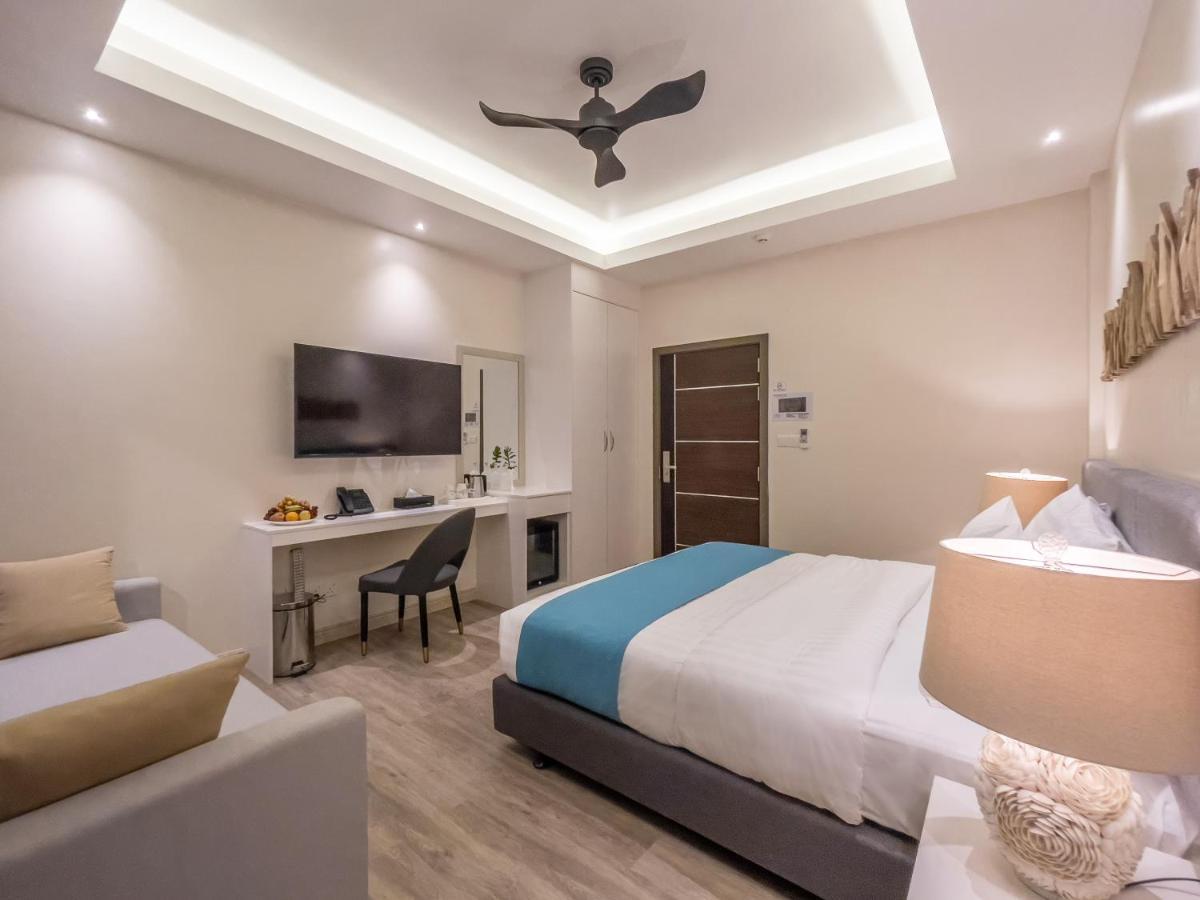 Sky Beach Maldives - Dhiffushi Buitenkant foto