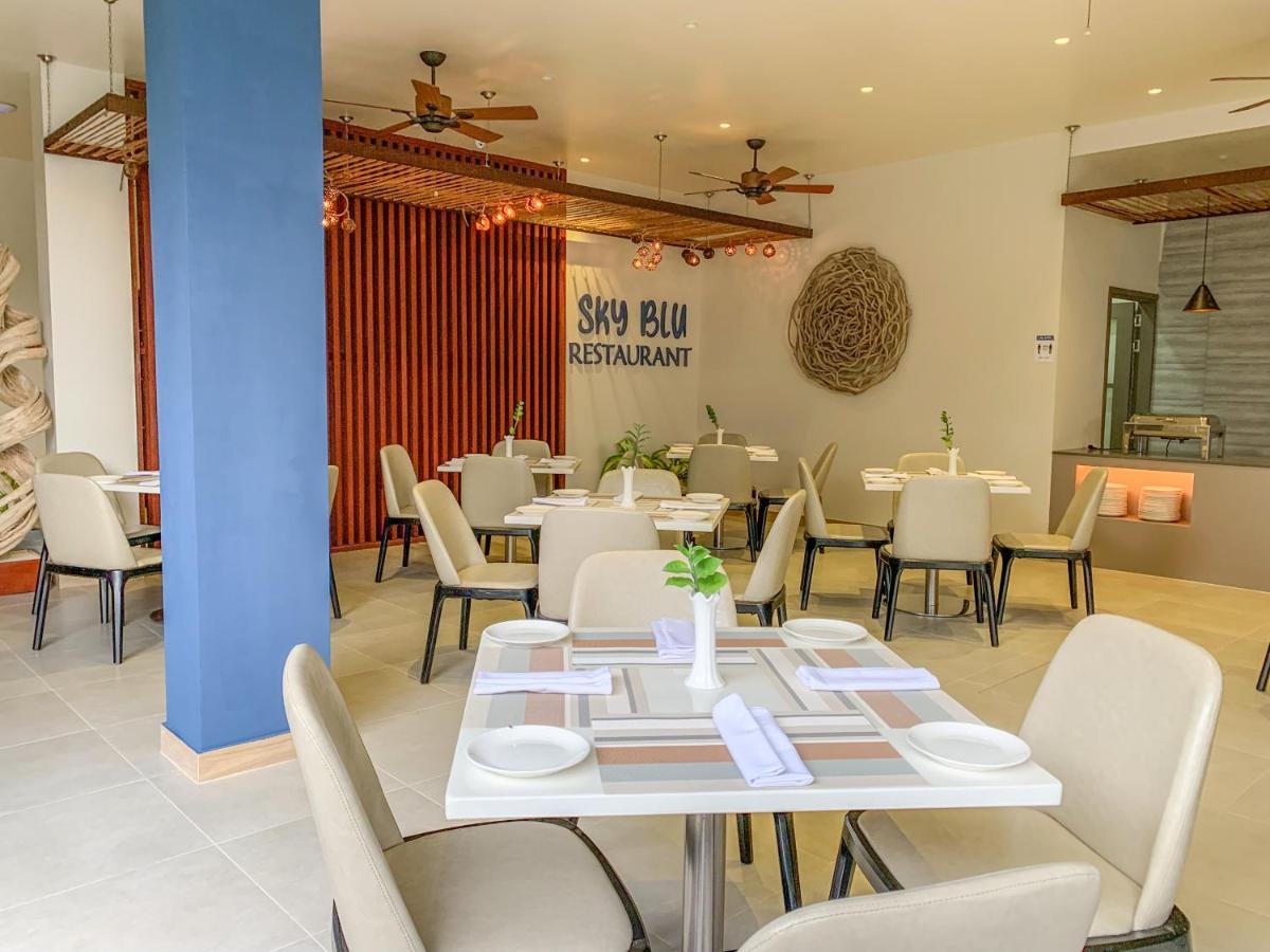 Sky Beach Maldives - Dhiffushi Buitenkant foto
